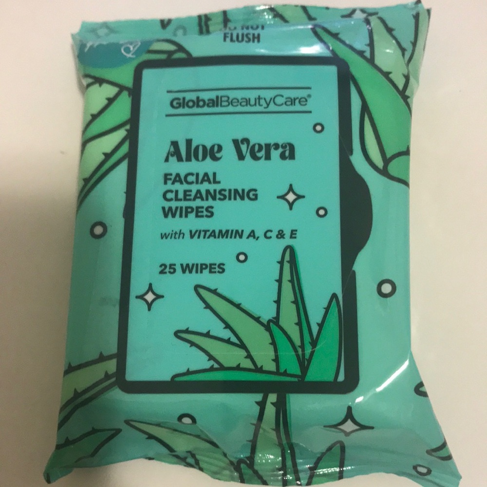 💖 GlobalBeautyCare Aloe Vera Facial Cleansing Wipes